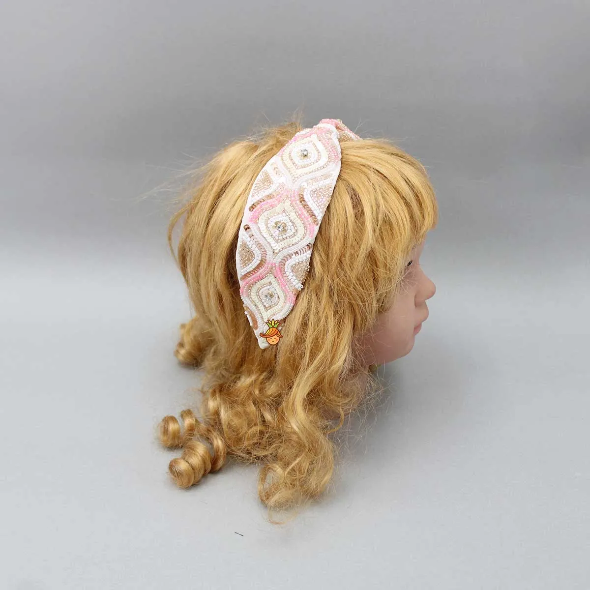 Cut Dana Embroidered Hairband