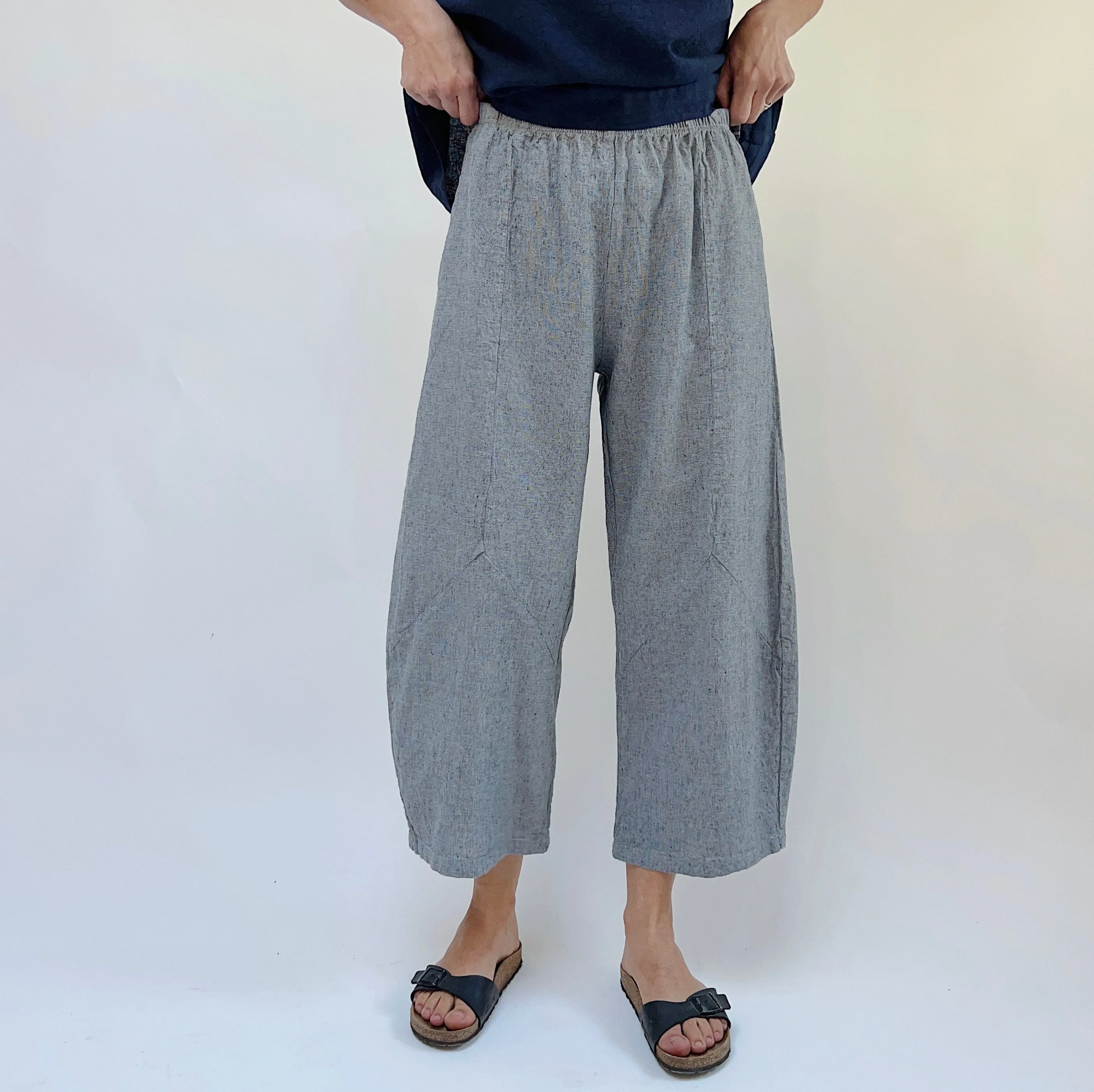 Cut Loose | Crosshatch Barrel Crop Pant in Aluminum