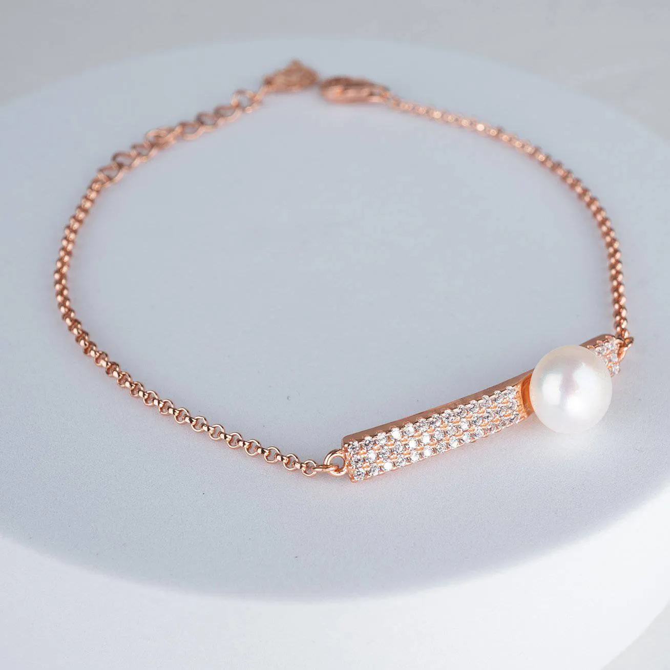 Elegant Freshwater Pearl Bracelet WB00024