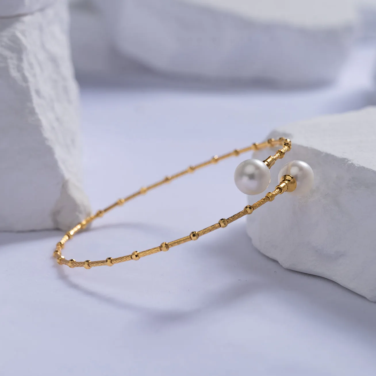 Elegant Freshwater Pearl Bracelet WB00145