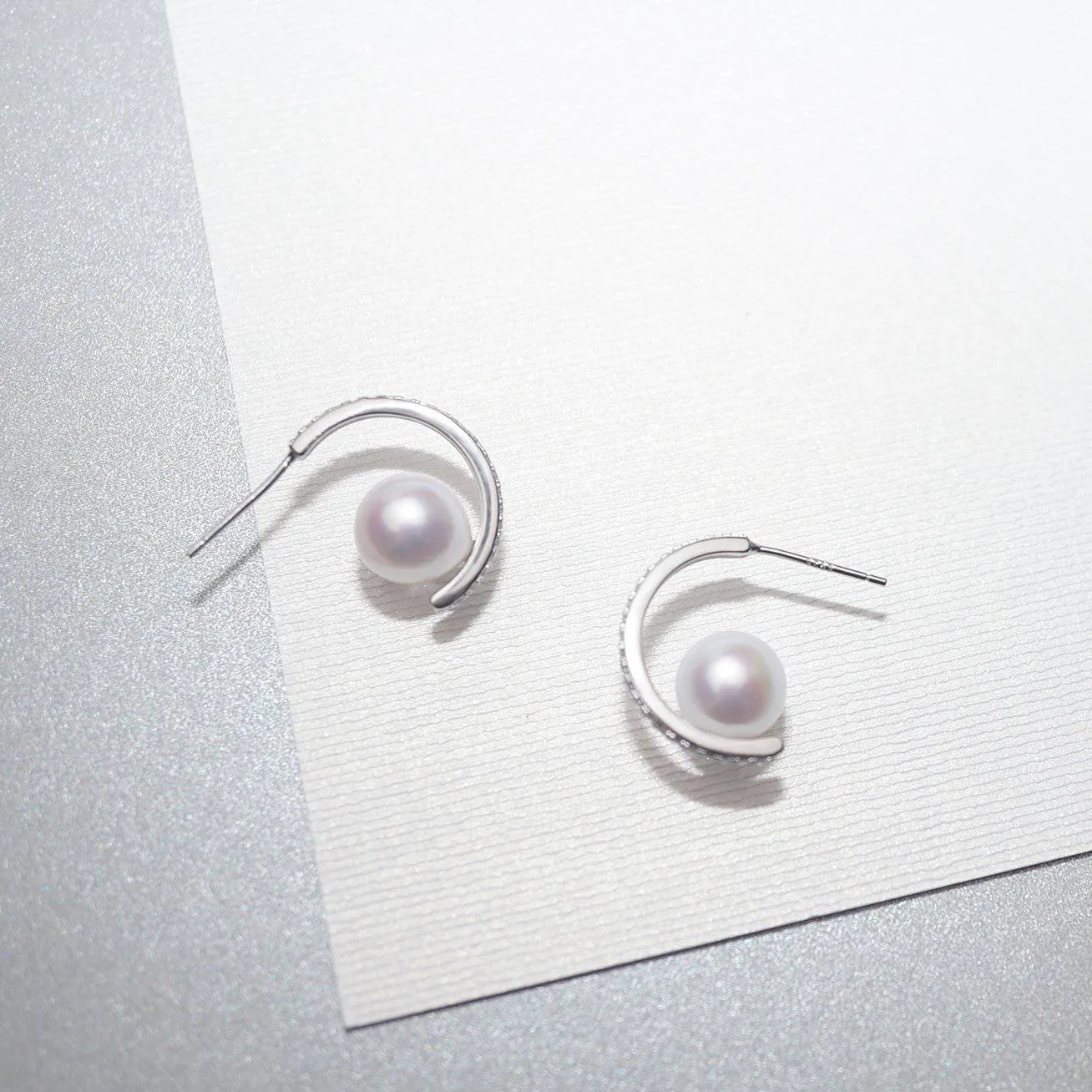 Elegant Freshwater Pearl Earrings WE00184