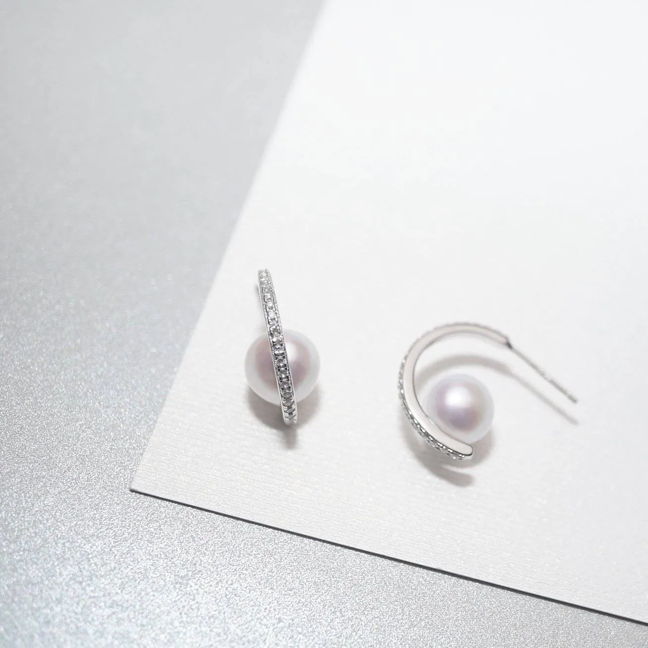 Elegant Freshwater Pearl Earrings WE00184