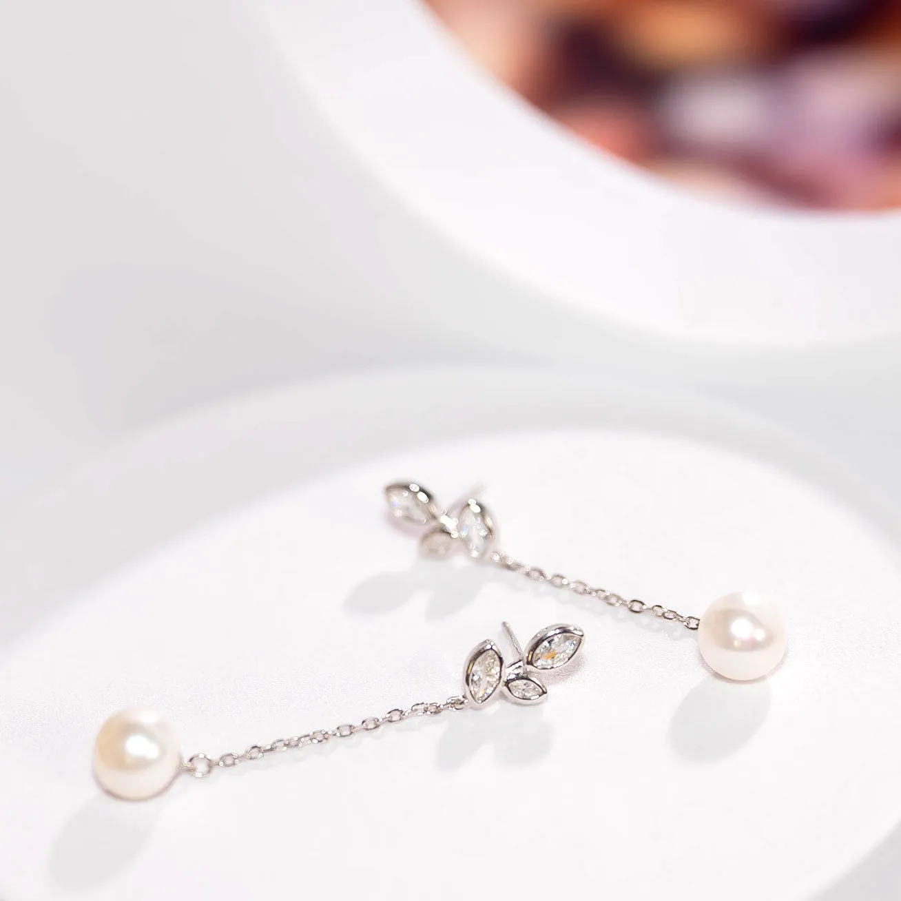 Elegant Freshwater Pearl Earrings WE00288 | GARDENS