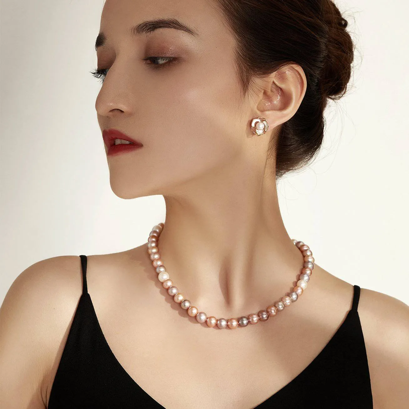 Elegant Freshwater Pearl Necklace WN00338