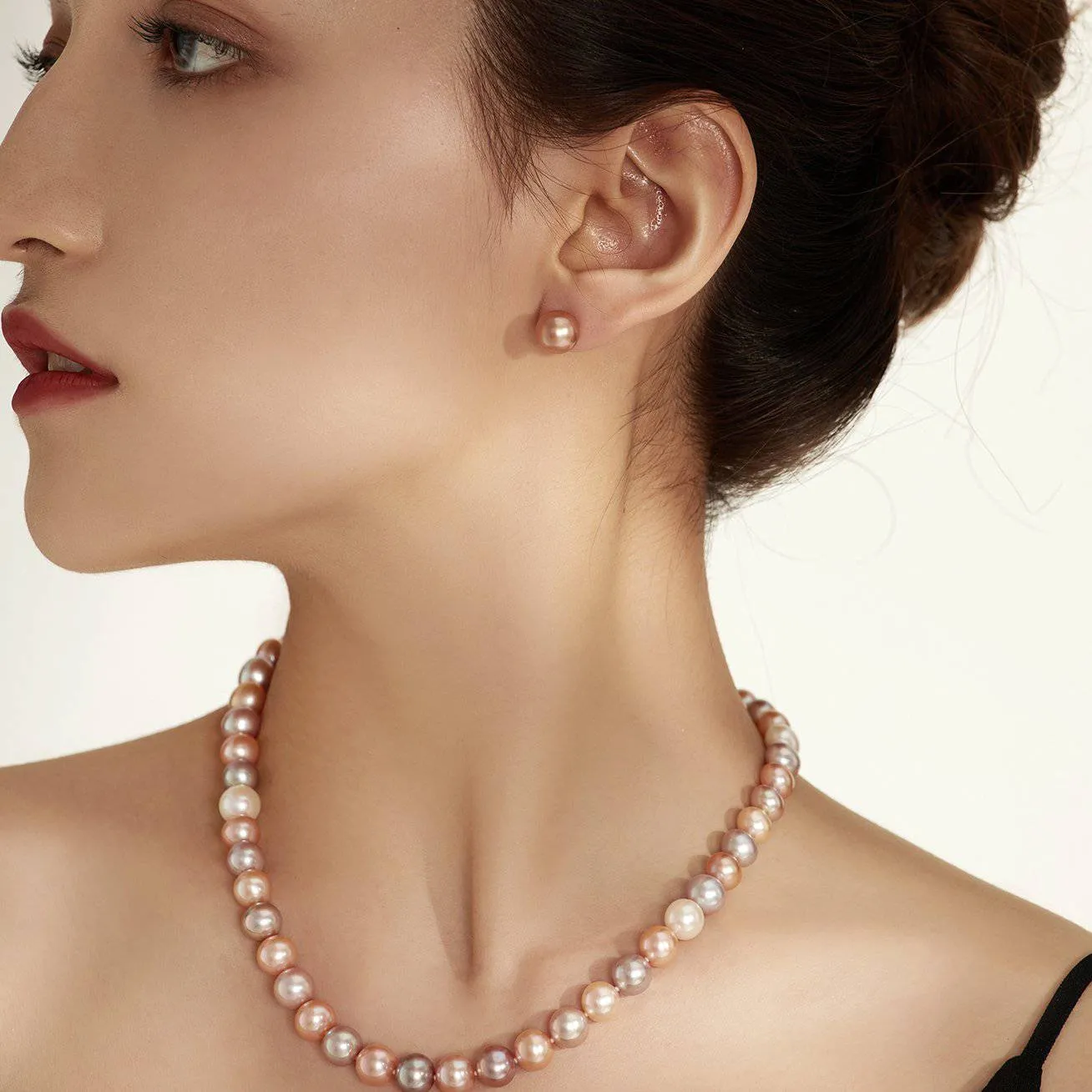 Elegant Freshwater Pearl Necklace WN00338