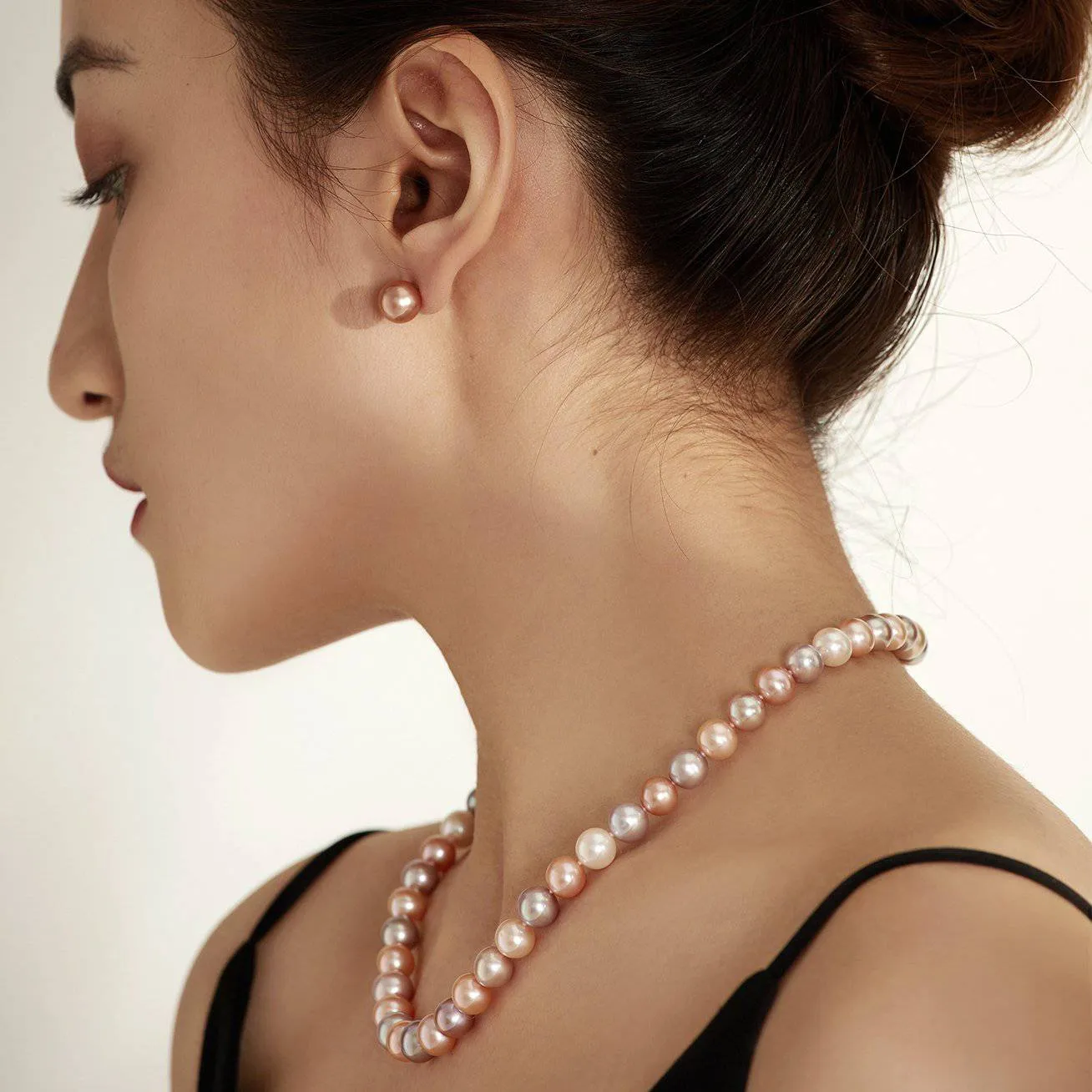 Elegant Freshwater Pearl Necklace WN00338