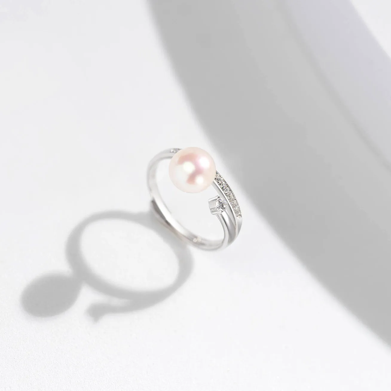 Elegant Freshwater Pearl Ring WR00198