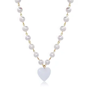 Elegant pearl necklace with heart pendant