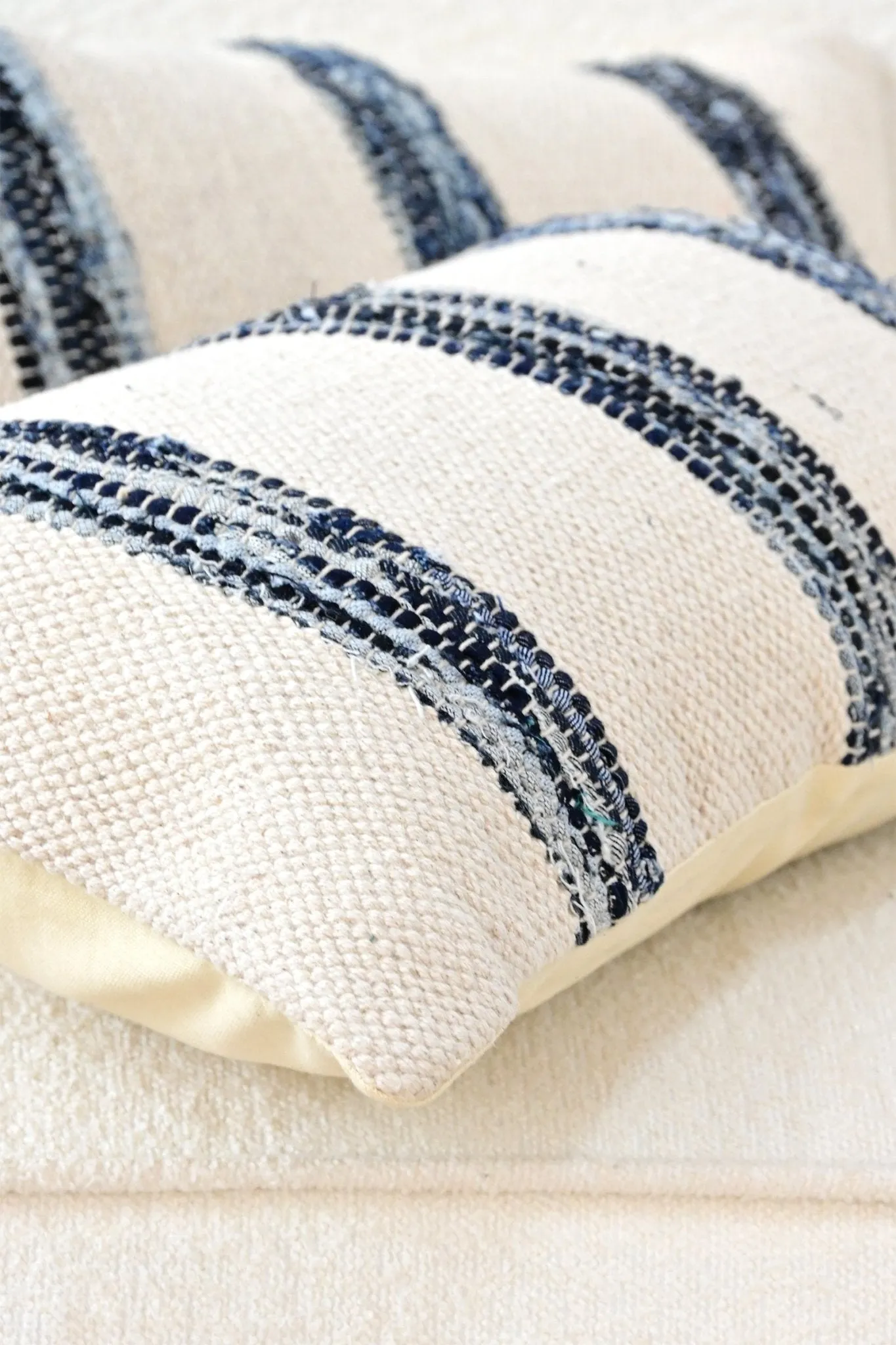 FADED - LUMBAR CUSHION COVER