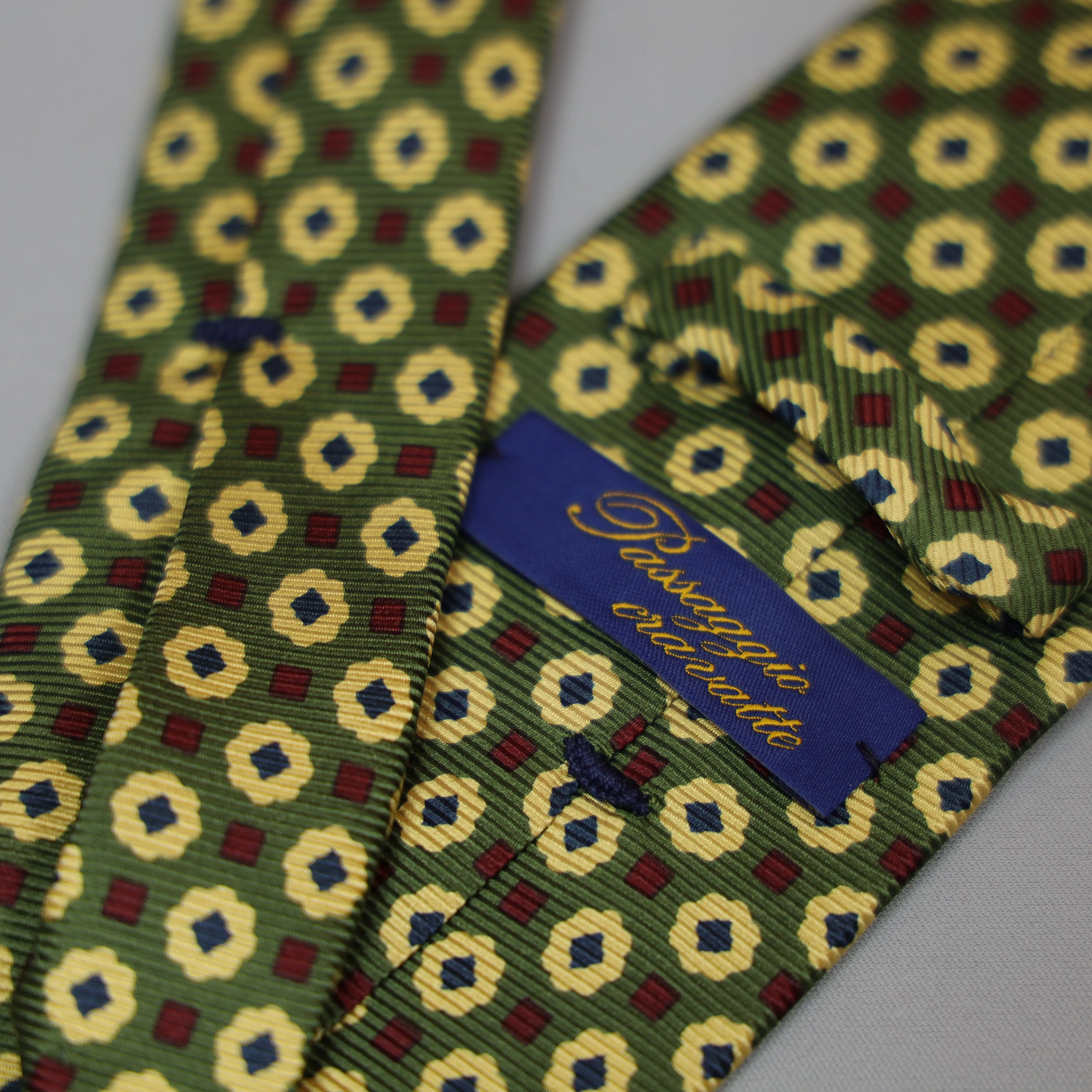 Handmade Vintage 7-Fold Tie