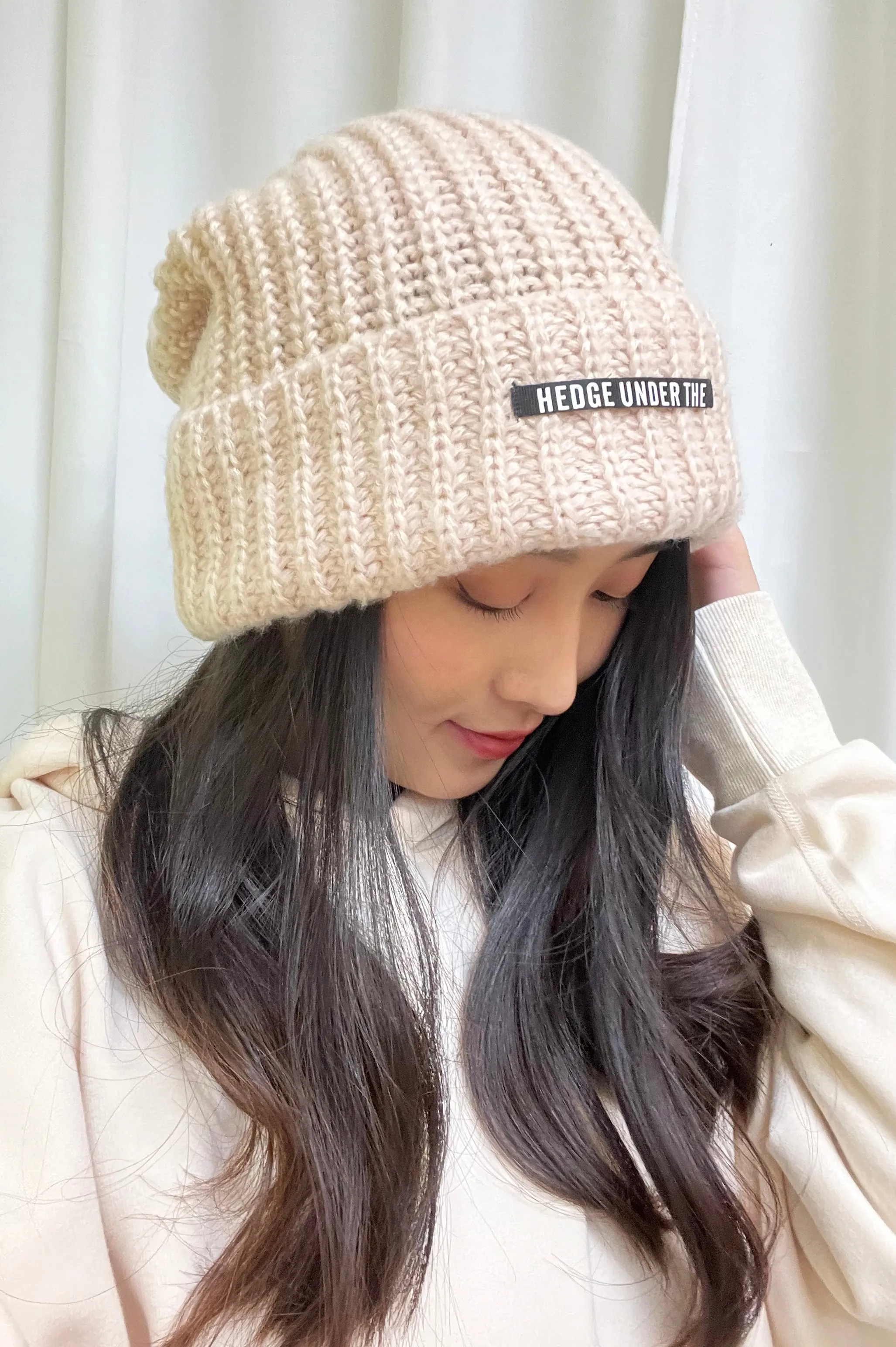 KNIT OVERSIZED BEANIE