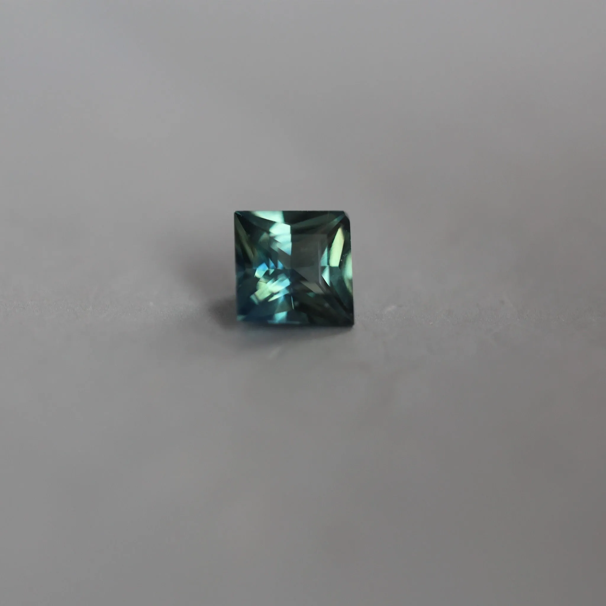 Loose 0.92 Ct Square Green Sapphire