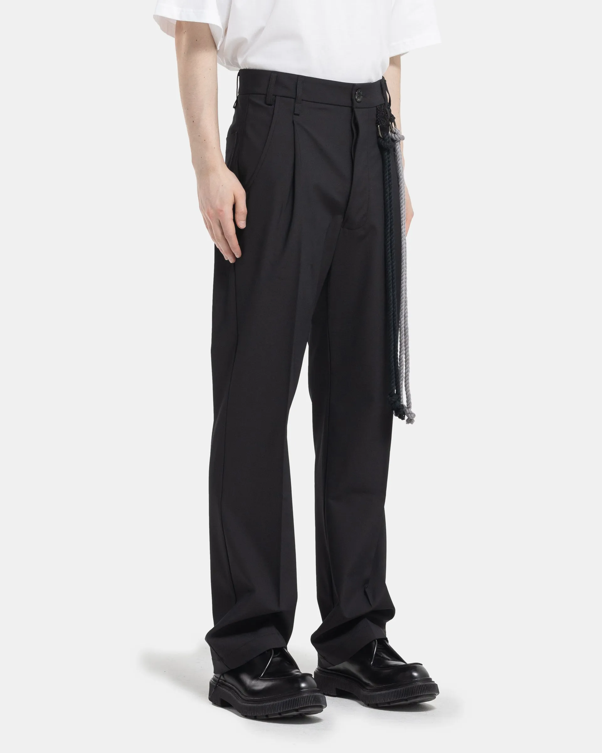 Loose Pleated Pant in Black