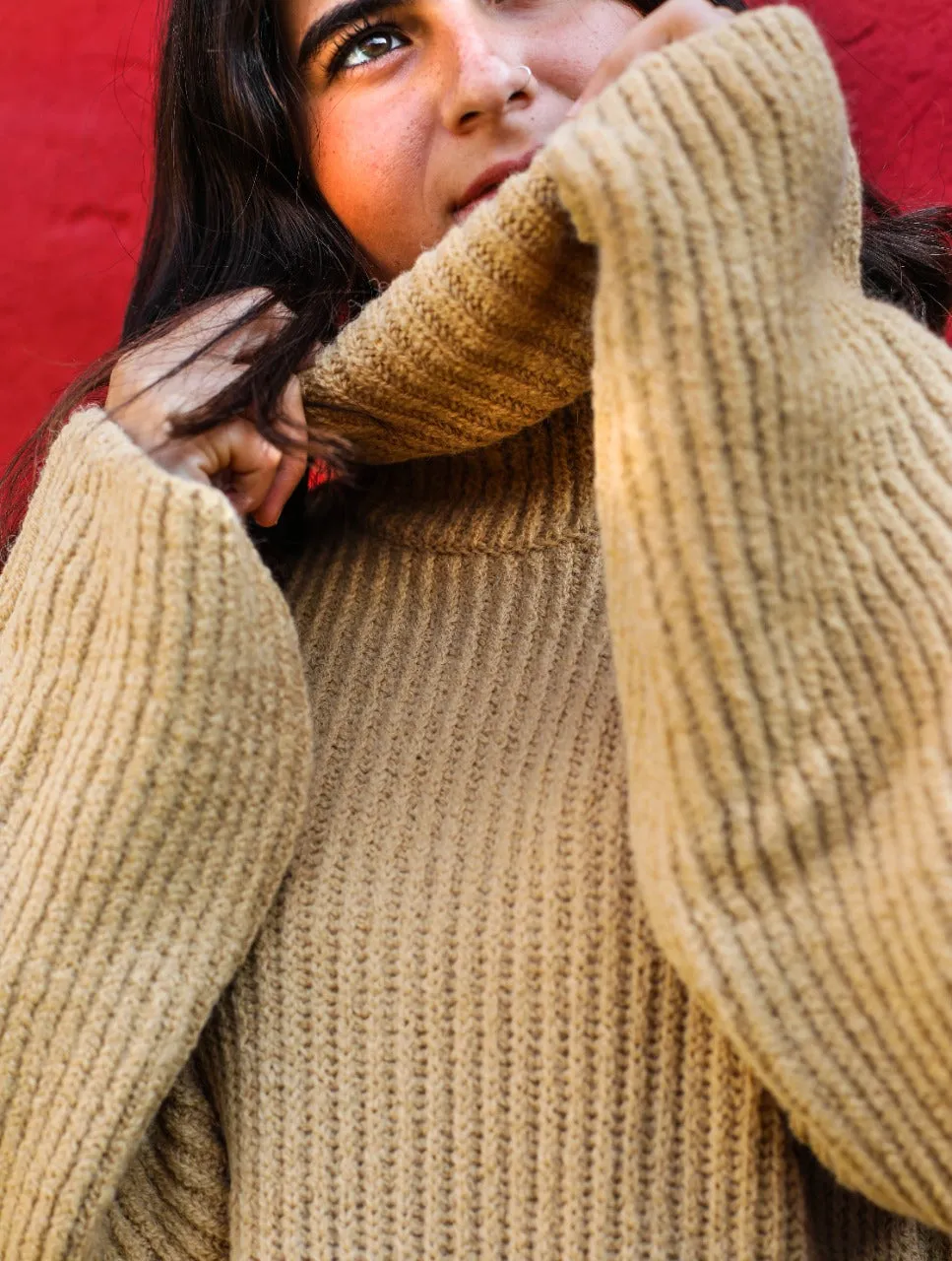 Oversized High Neck Pullover Beige