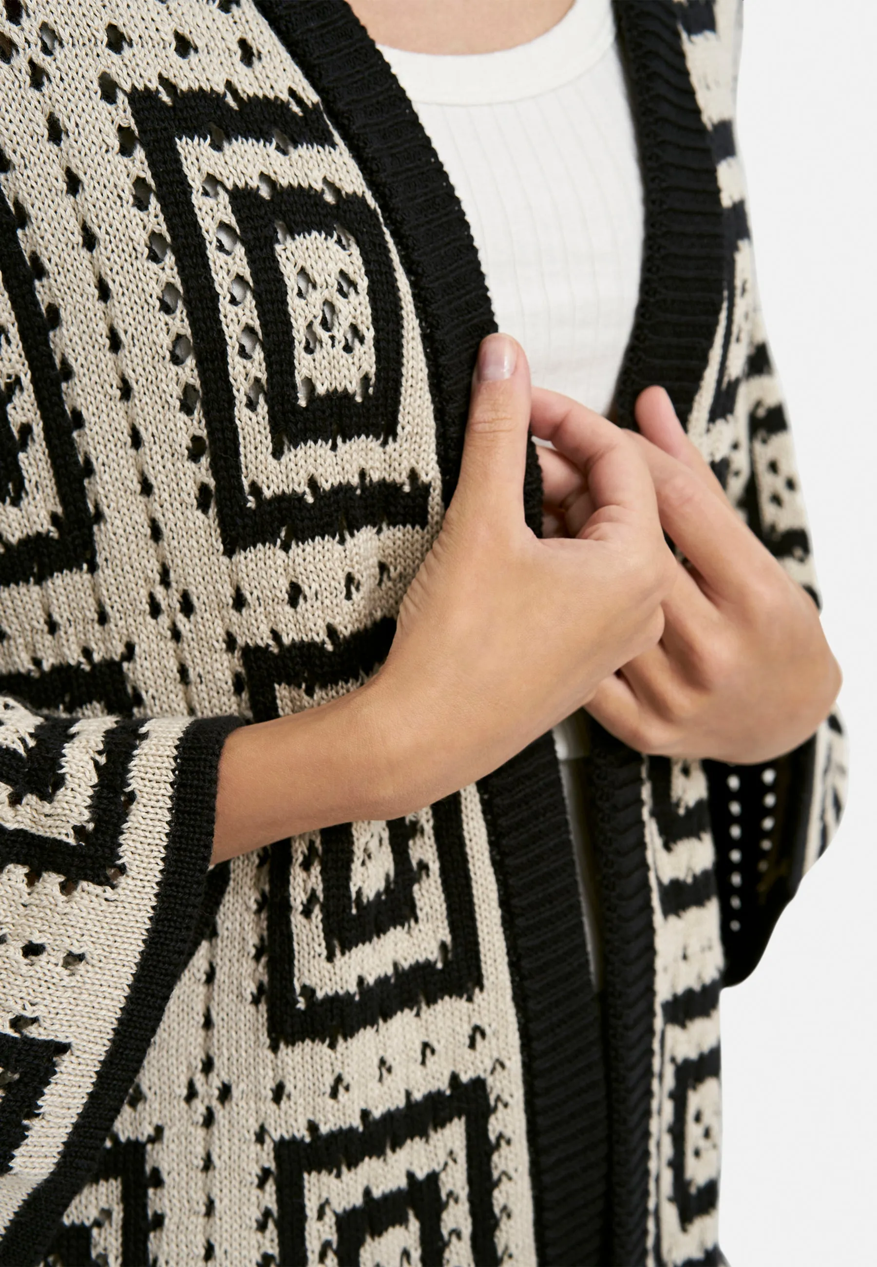 Patterned Knit Kimono