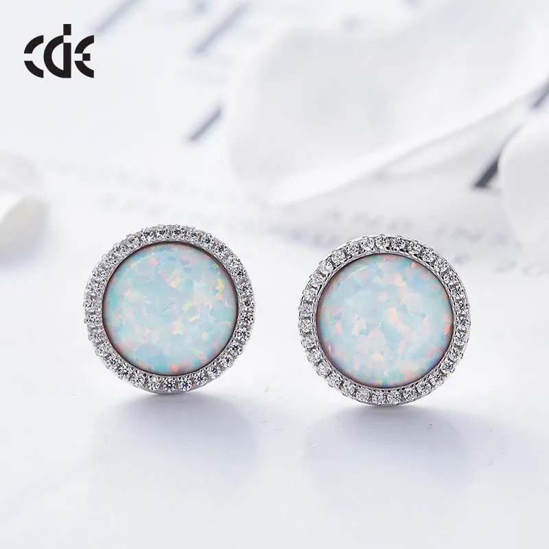 Sterling silver elegant white Opal earring