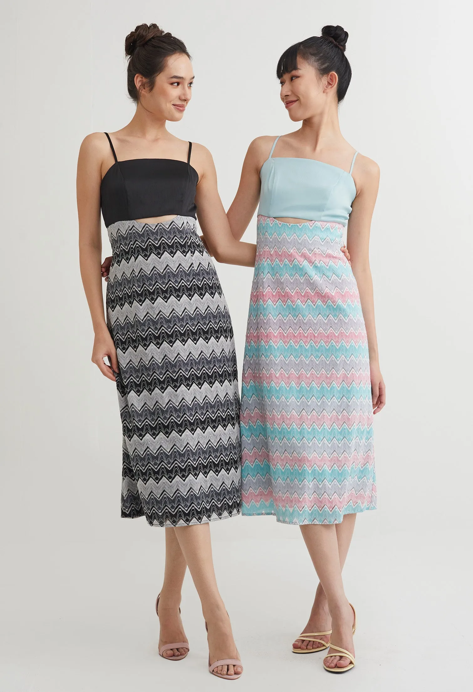 Zig Zag Patterned Sleeveless Midi Dress